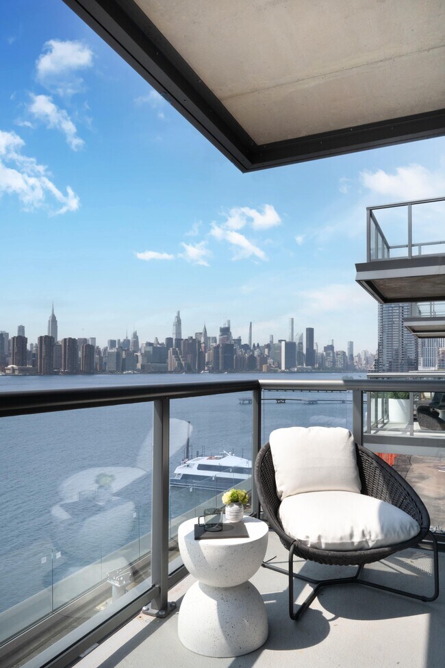 60 Wharf Dr Apartment Unit 3803 Brooklyn, NY