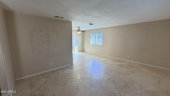 Photo - 4624 W Chicago St