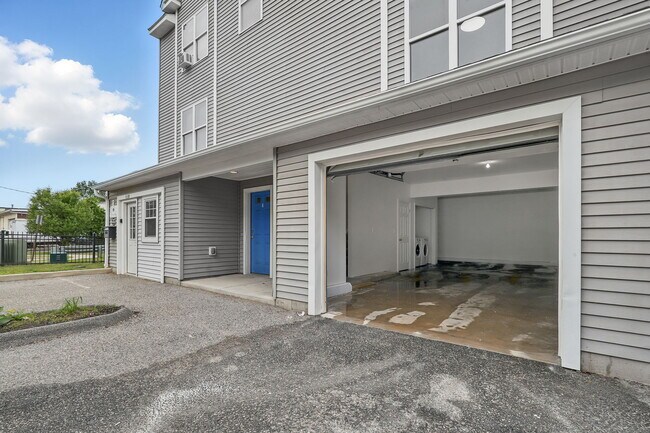 Photo - 62 Chestnut St Unit 28