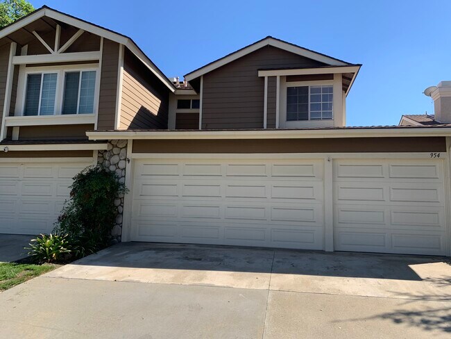 Photo - 954 Bidwell Rd Townhome