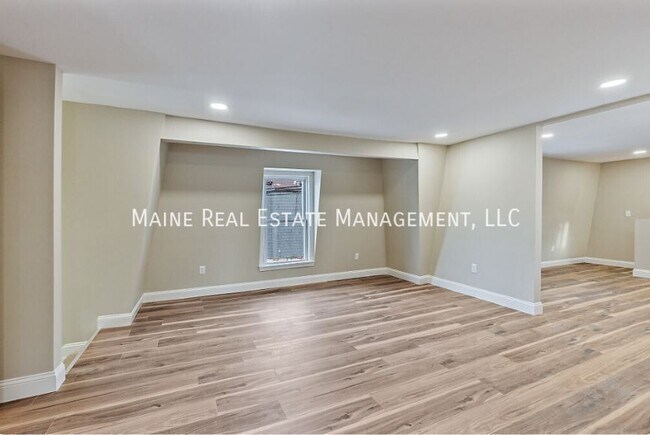 Photo - 392 S Main St Unit 2