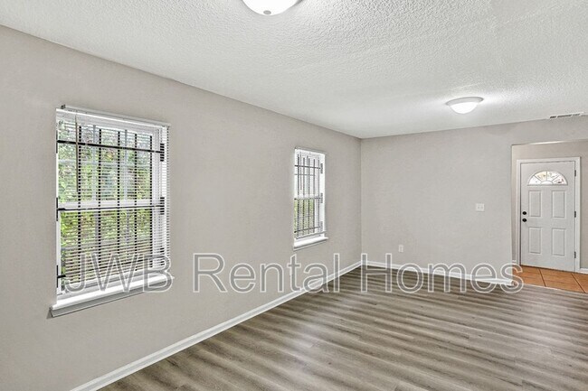 Photo - 2032 Whitner St