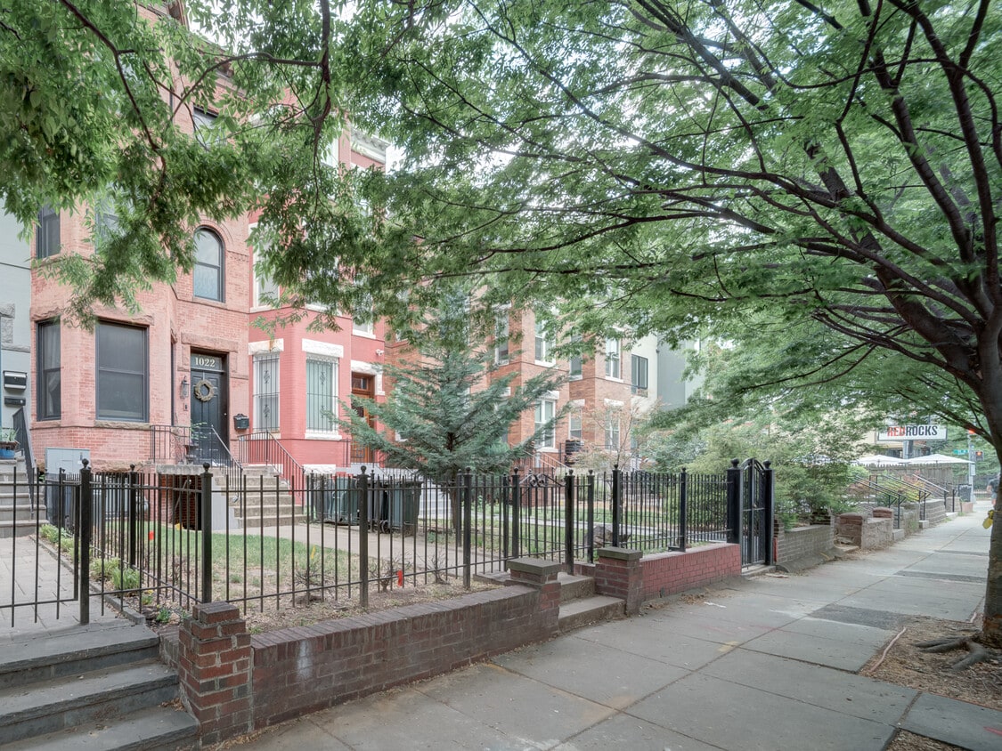 Photo - 1022 Park Rd NW (Washington, DC)