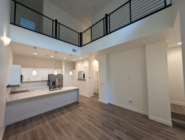 Photo - 1151 Amelia Pointe St