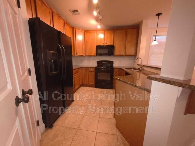 Photo - 1157 Meadow Lark Way