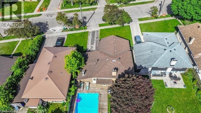 Photo - 35 Weichel St