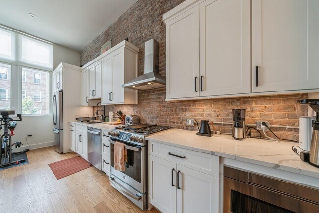 Photo - 520 Palisade Ave Unit 405