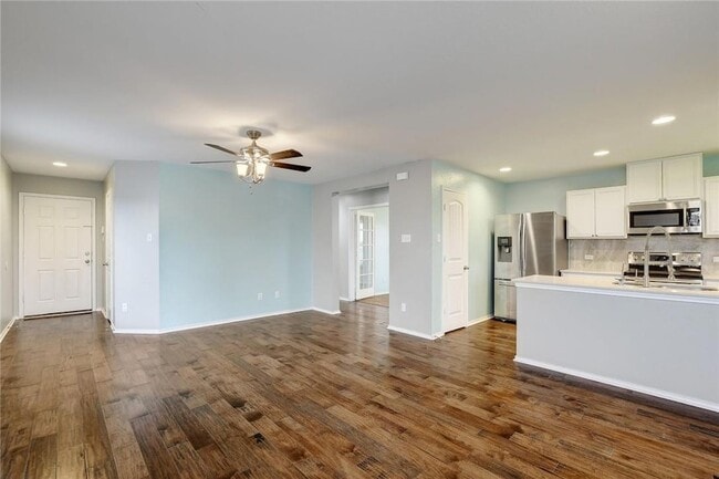 Photo - 261 New Bridge Dr