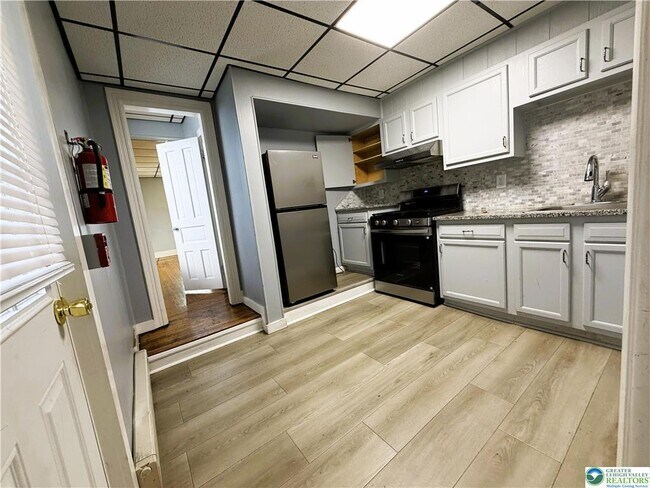 Photo - 165 W Nesquehoning St