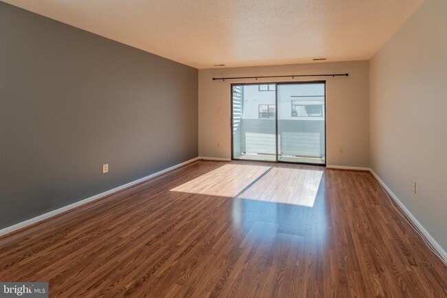 Photo - 1625 Carriage House Terrace Unidad AA