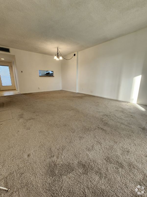 Building Photo - 3341 NW 47th Terrace Rental