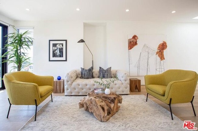 Building Photo - 3756 Brilliant Dr Rental