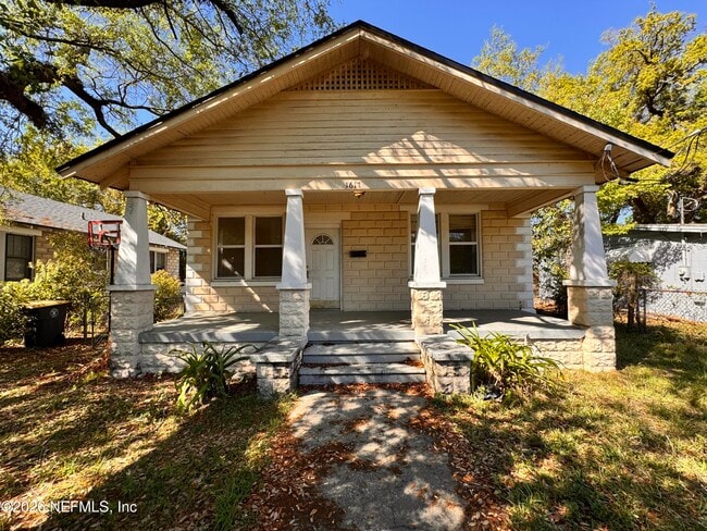 Building Photo - 1617 E 14th St