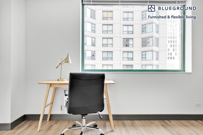 Photo - 420 E Ohio St Unidad FL13-ID586