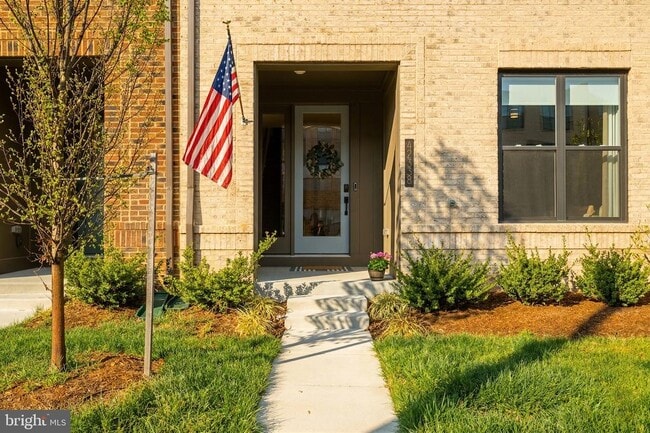 Building Photo - 42338 Nelsonville Ter