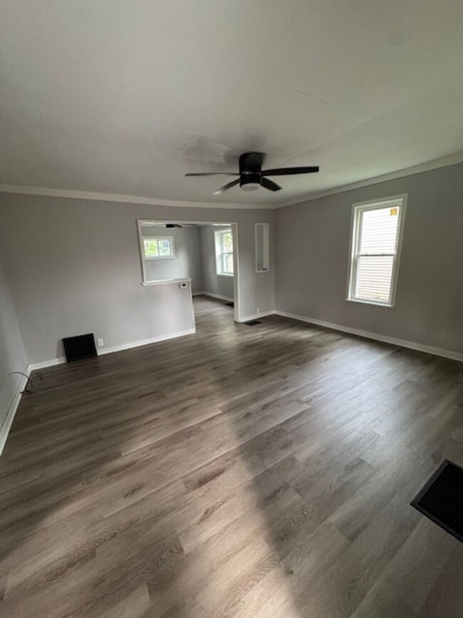 Photo - 2005 Hillside Ave