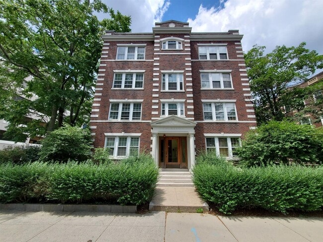 Building Photo - 9 Ellery St Unit 21