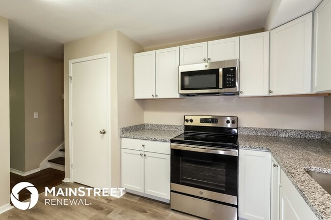 Photo - 5808 N Drury Ave