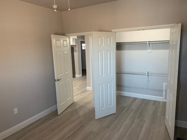 Photo - 2644 E 14th St Unidad A