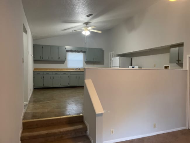165 Midway Dr Unit D