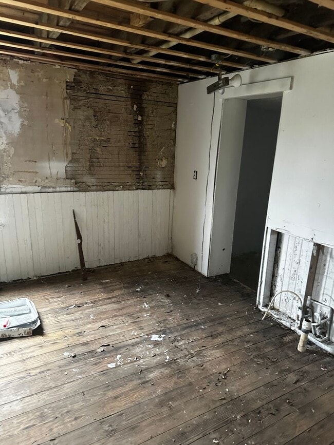 Photo - Handyman Special! Rent or Rent-to-Own – 3 ...