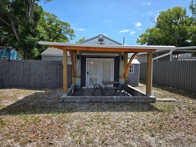 Building Photo - 3115 54th Ave N Unit 2