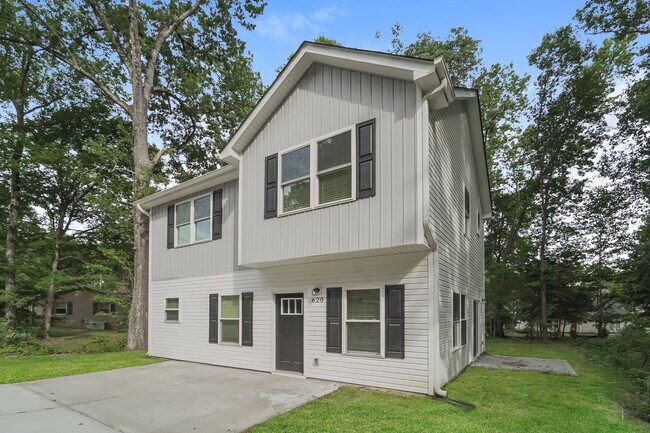 Photo - 620 Owen Blvd