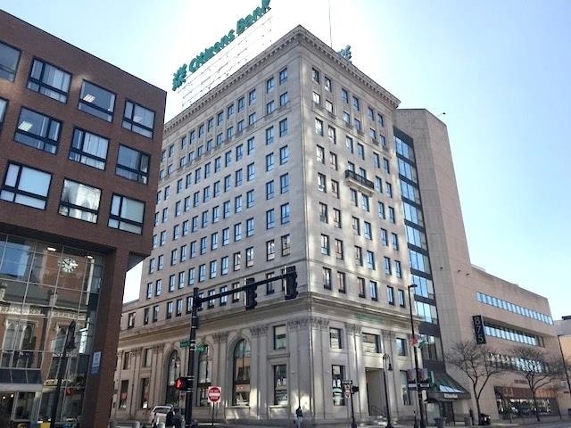 Building Photo - 875 Elm St Unit 316