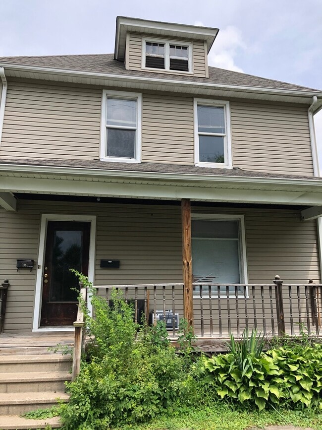 Photo - Mom's Moline Unit Mom's Moline Up