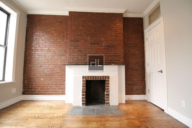 Photo - West 10th Street Unidad 1FW