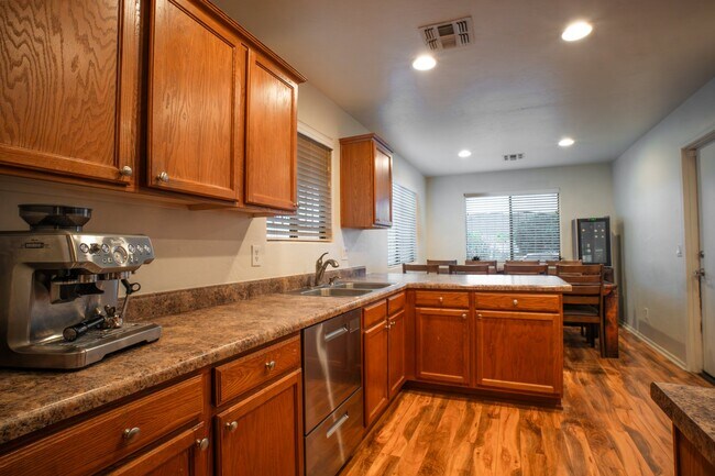 Photo - 3724 W Fitzwater Ct