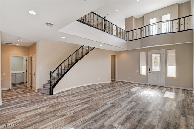 Photo - 2536 Sturrock Dr