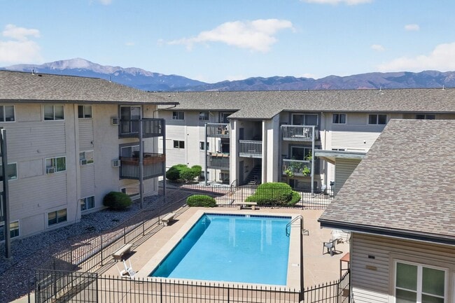 Building Photo - 5030 Cam Dr