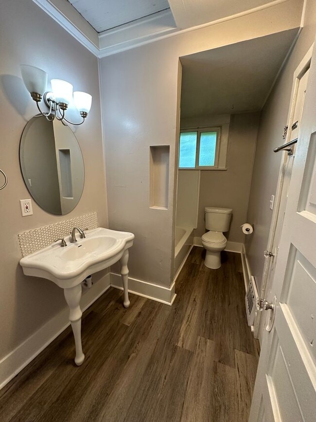 Photo - Charming 3/1 Near Northtown Mall