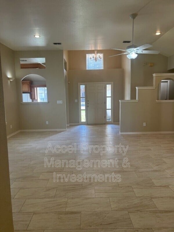 Photo - 7109 N 26th St