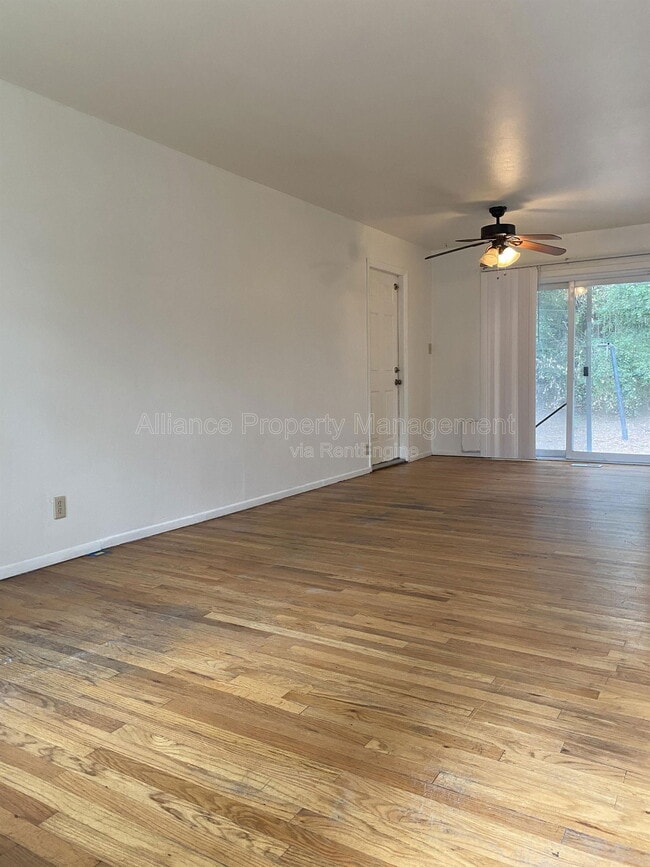 Photo - 1509 Evergreen Dr