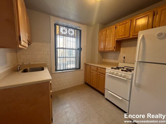378 Riverway Unit 4
