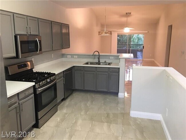 Photo - 812 Peachy Canyon Cir Unidad 203