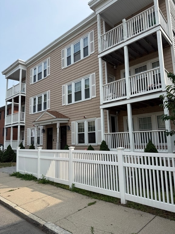 Building Photo - 19 McKone St Unit 1