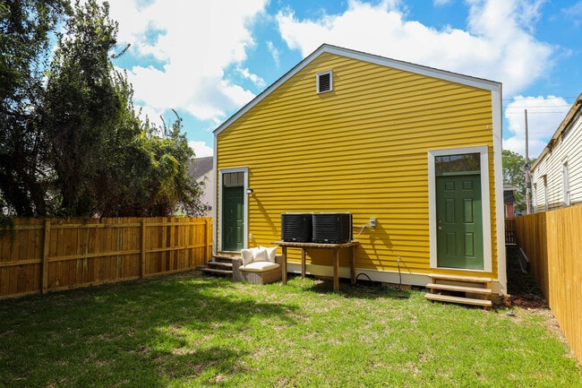 Photo - 2415 1st St Unit 2415