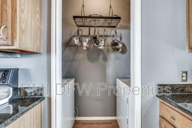 Photo - 1720 NE Green Oaks Blvd Unit Apt 203