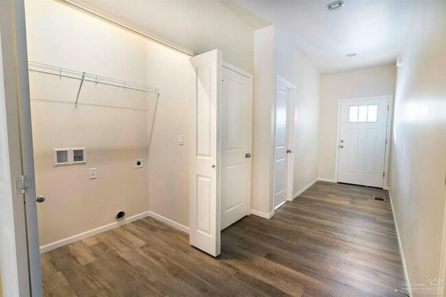 Photo - Charming 3-Bedroom, 2-Bathroom Home in Huntington Meadows