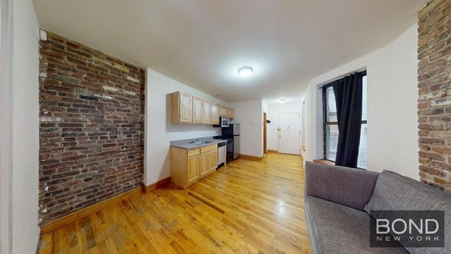 Building Photo - 814 Tenth Avenue Unit 4A Rental