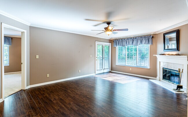 Photo - 539 Cloverfield Ln Unit 207