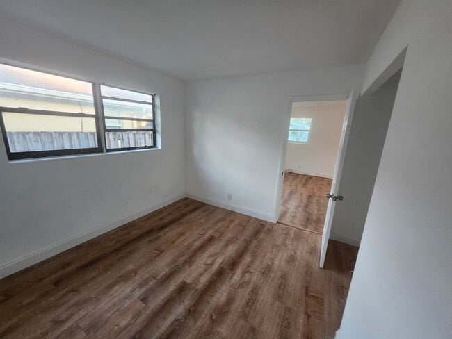 Photo - 732 NW 5th Ct Unidad #1