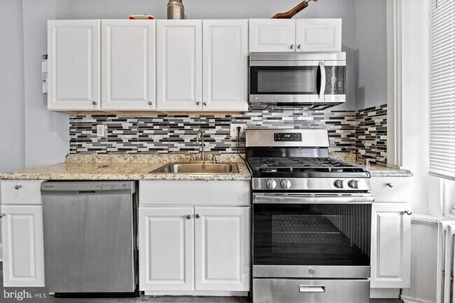 Building Photo - 1101 N 41st St Unit 1