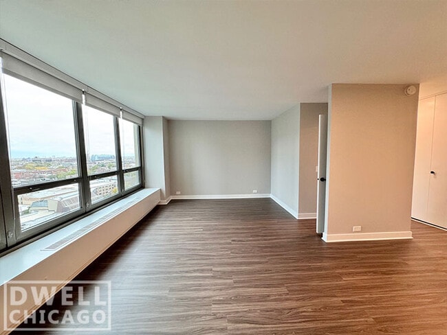 Photo - 3440 N Lake Shore Dr