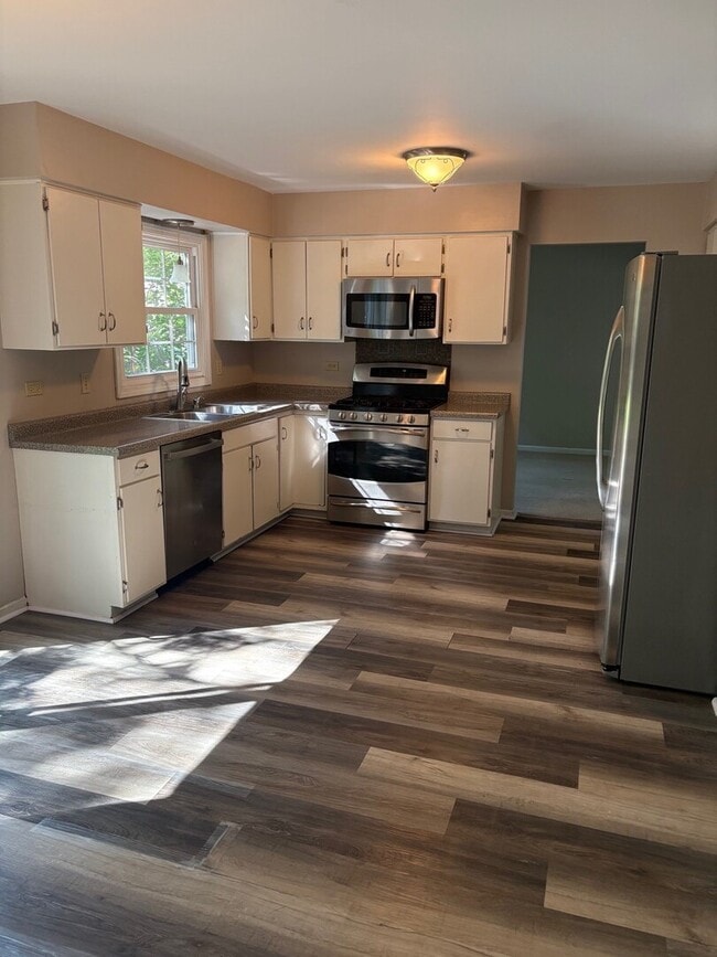 Photo - 1613 Clyde Dr