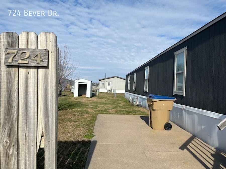 Photo - 724 W Bever Dr