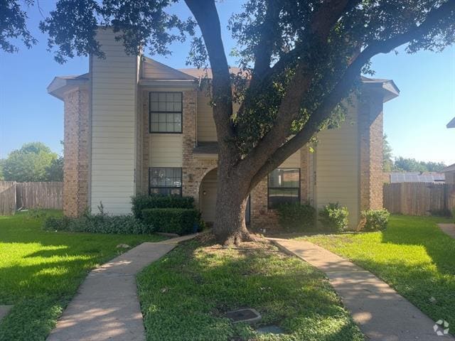 Building Photo - 4336 Hulen Cir E Rental